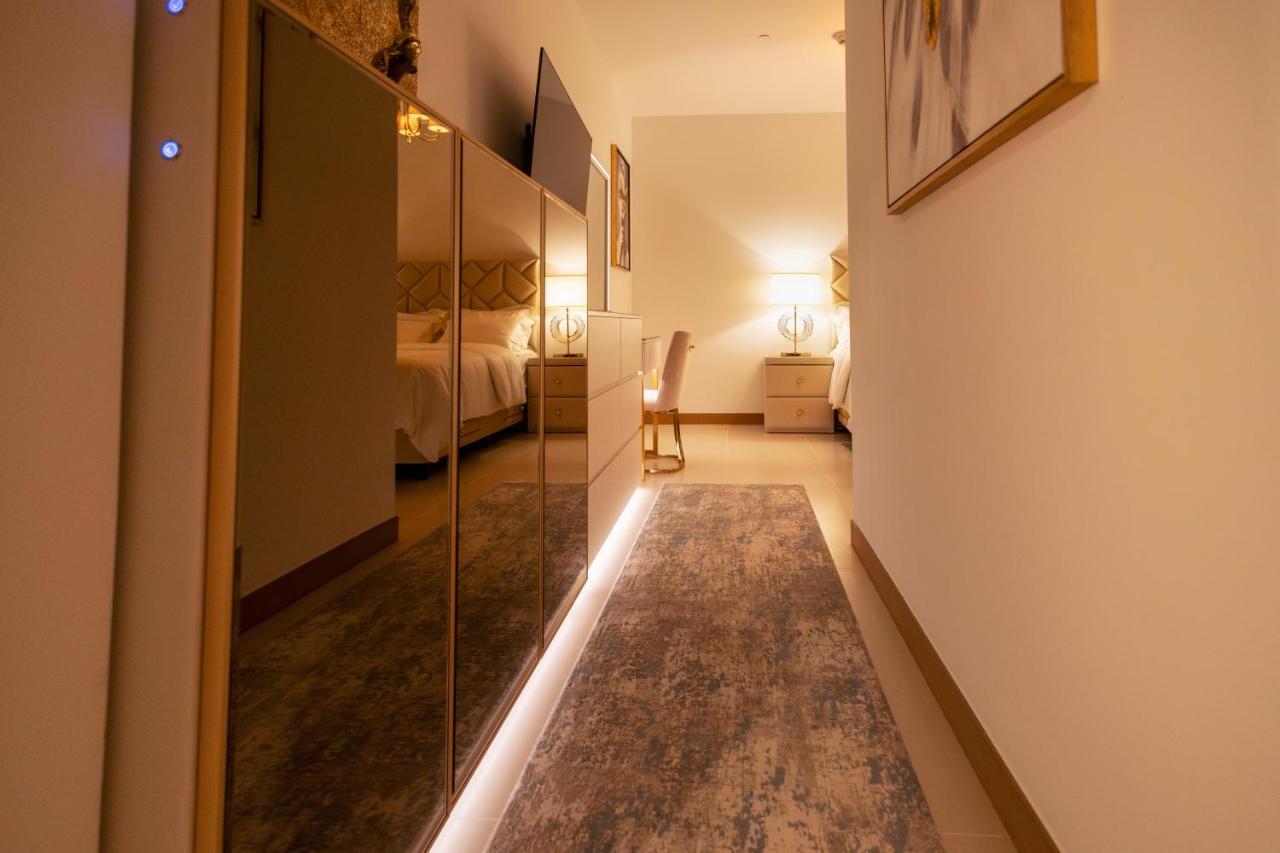 Vida Dubai Marina & Yacht Club , Hotel And Residences , Luxurious 2Br Екстер'єр фото